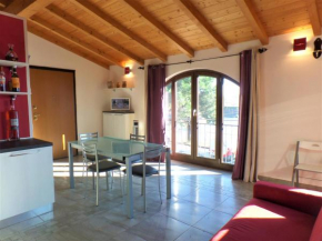 Casa Miralago Lesa